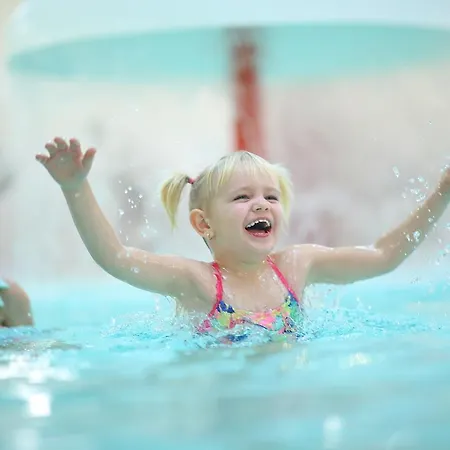 Szálloda Nádas Tó Park 4*