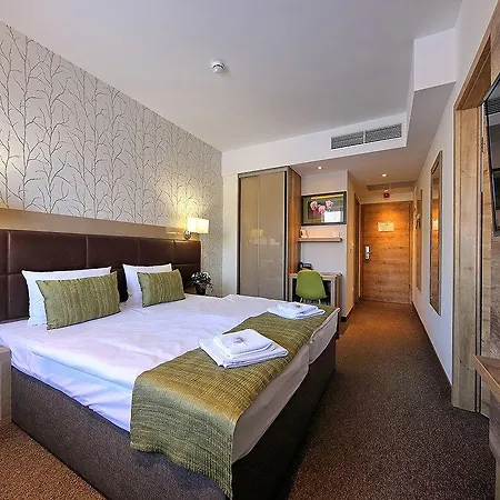 Otel Nadas To Park Vasad