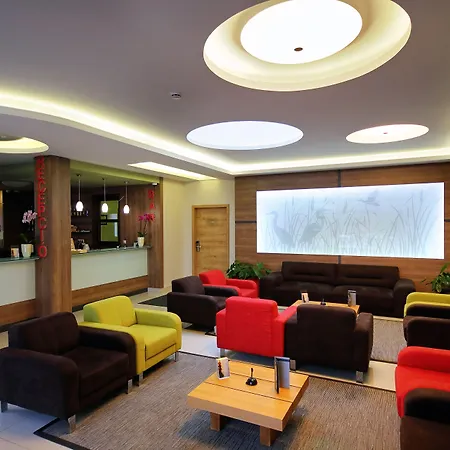 Szálloda Nádas Tó Park 4*