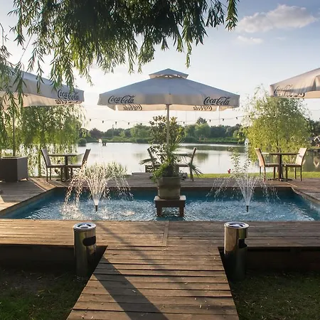 Hotel Nadas To Park