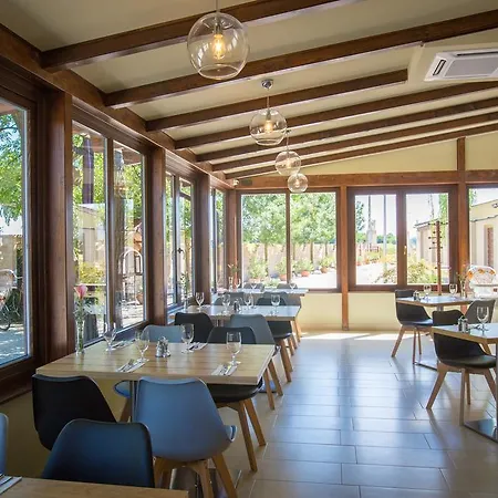 Hotel Nadas To Park 4*