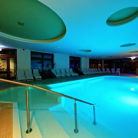 Nadas To Park Hotel Vasad