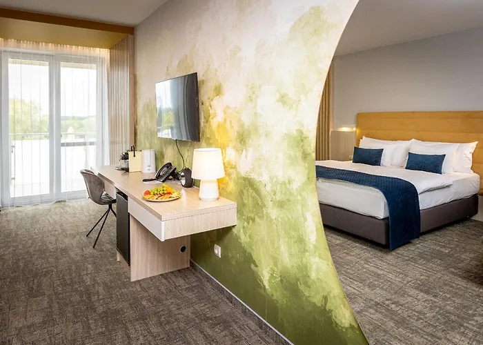 Nadas To Park Hotell Vasad