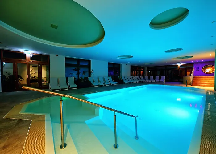 Nadas To Park Hotel Vasad