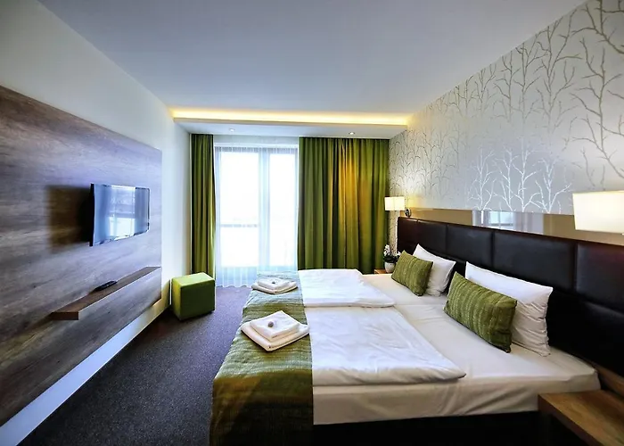 Hotell Nadas To Park 4*