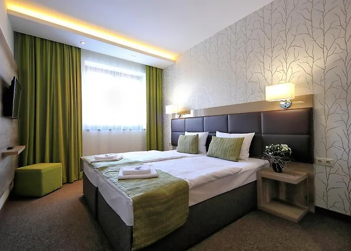 Hotel Nadas To Park Vasad